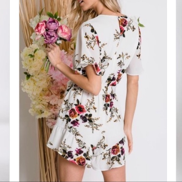 ✨LAST ONE!✨ The Maeven Romper - Picture 5 of 8